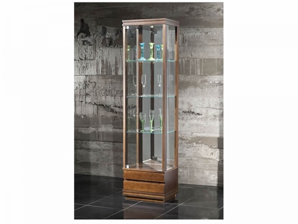 Cristaleira Adv menor com luz Cristaleira Adv menor com luz